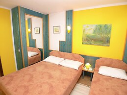 Apartment for 3 Persons With Beautiful Terrace