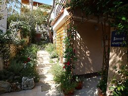 Apartment for 3 Persons With Beautiful Terrace