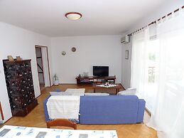 Apartment for 5 Persons With Balcony