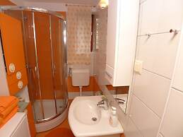 Apartment for 5 Persons With two Bedrooms and Internet