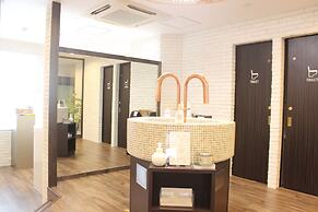 hostel & powder room crane - Caters to Women