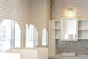 hostel & powder room crane - Caters to Women