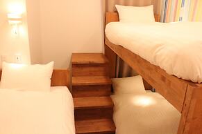 hostel & powder room crane - Caters to Women