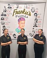 Frankie's Inn