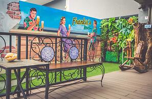 Frankie's Inn