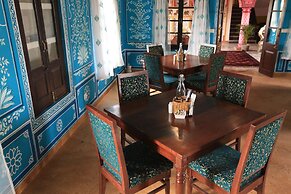 Bloom Boutique | Lake Pichola