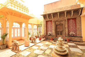 Bloom Boutique | Lake Pichola