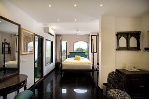 Bloom Boutique | Lake Pichola