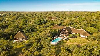 Vuyani Safari Lodge