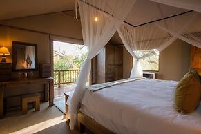 Vuyani Safari Lodge