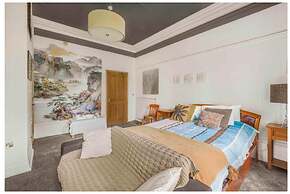 OYO Cornerstone Manor Hotel