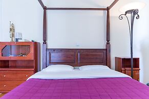 Athenian Luxury House