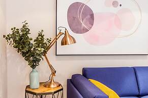 The Modern Classic - Contemporary & Elegant 3bdr Home