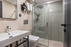 Fora Inn Lara