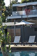 Sani More & Sani Woods