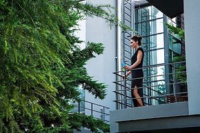 Sani More & Sani Woods