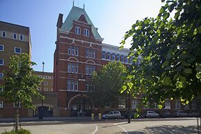 Great Dover Street Apartments