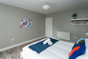 University Road Apartments