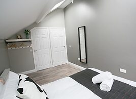 University Road Apartments