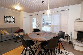 Kuukkeli Apartments Urupaa and Saarisatu