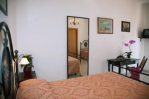 Hotel Lo Scirocco