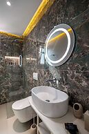 Atlantis Hotel & Apartments