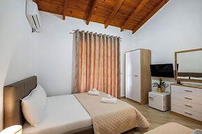 Atlantis Hotel & Apartments