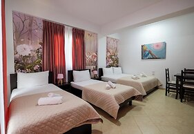 Atlantis Hotel & Apartments