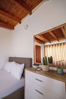 Atlantis Hotel & Apartments