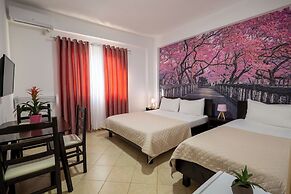 Atlantis Hotel & Apartments