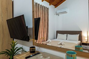 Atlantis Hotel & Apartments