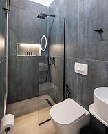 Atlantis Hotel & Apartments