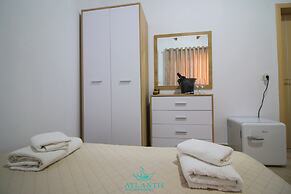 Atlantis Hotel & Apartments