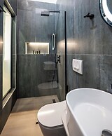 Atlantis Hotel & Apartments