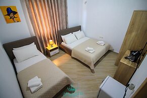 Atlantis Hotel & Apartments