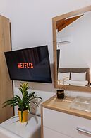 Atlantis Hotel & Apartments