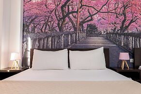 Atlantis Hotel & Apartments