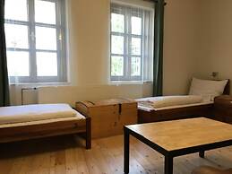 Castle-Wall-Inn - Hostel