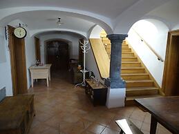 Apartments Mozinetova hisa