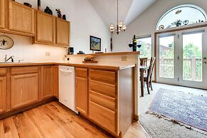 Lakepointe Court Town Homes by CRMR