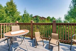 Lakepointe Court Town Homes by CRMR