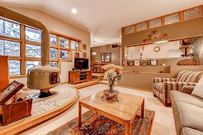 River Glen Condos by CRMR