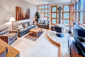 River Glen Condos by CRMR