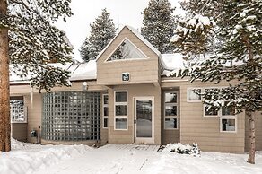 River Glen Condos by CRMR