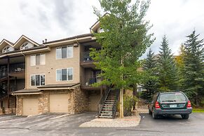 Bay Club Town Homes by CRMR