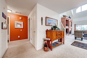 Bay Club Town Homes by CRMR