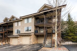 Bay Club Town Homes by CRMR