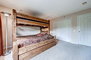 Bay Club Town Homes by CRMR