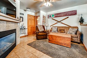 Streamside Lane Condos by CRMR