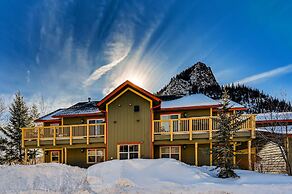 Streamside Lane Condos by CRMR